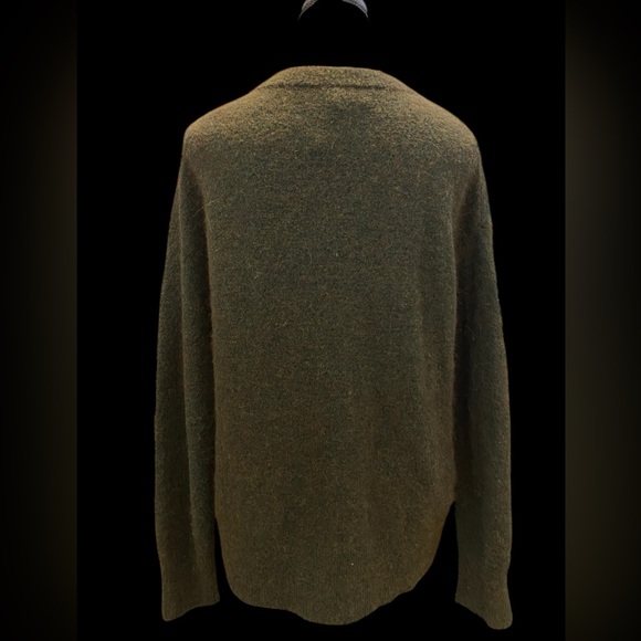 Babaton Oversized Alpaca Blend Olive Crew Neck Sweater Size XS EUC - Picture 3 of 6